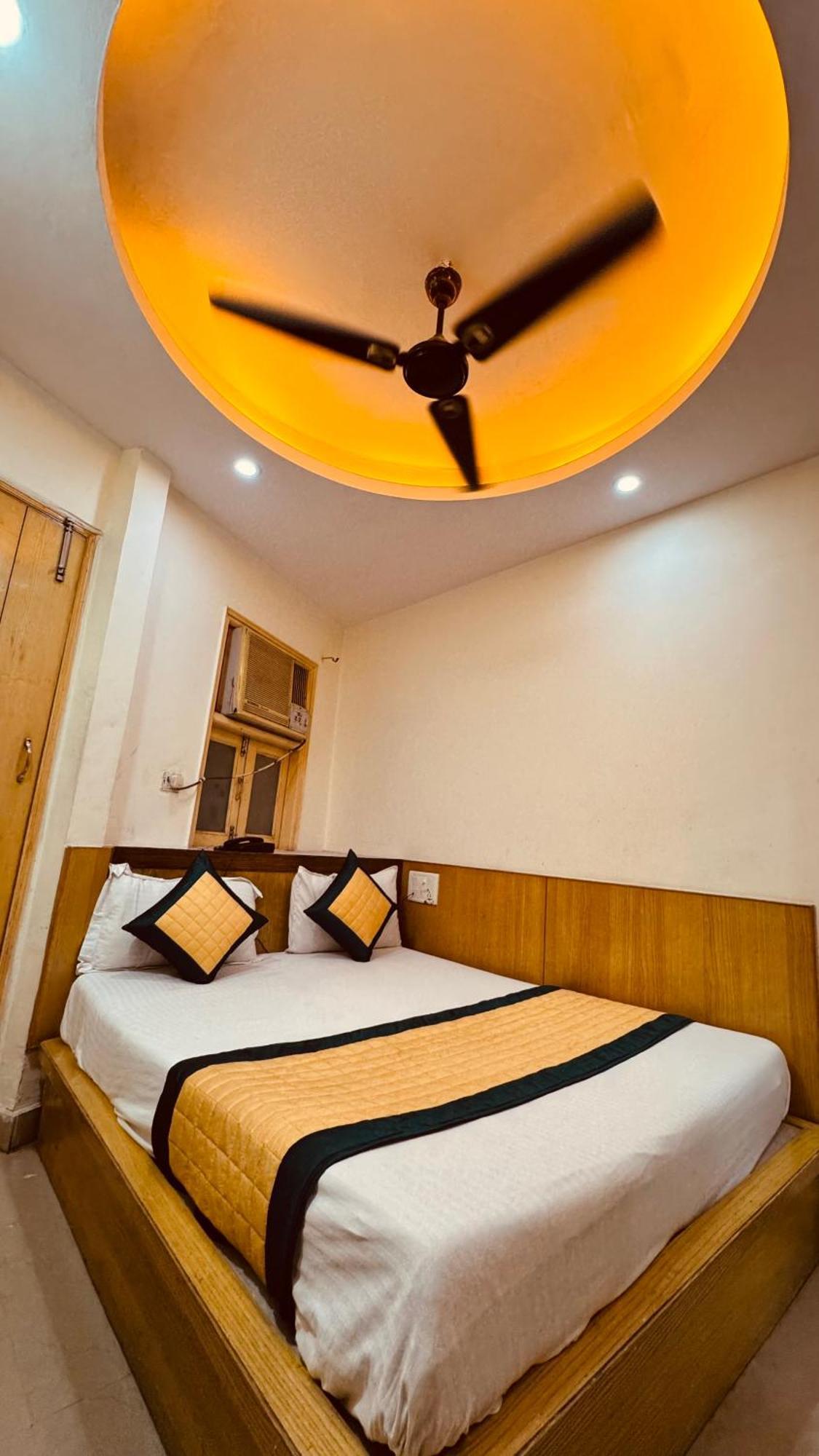 Cottage Lord Krishna New Delhi Exteriör bild